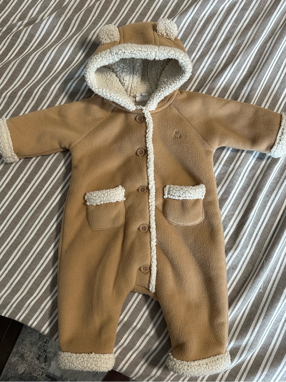 baby GAP Infant Bunting with Sherpa Detail & Lining - 0-3 Months